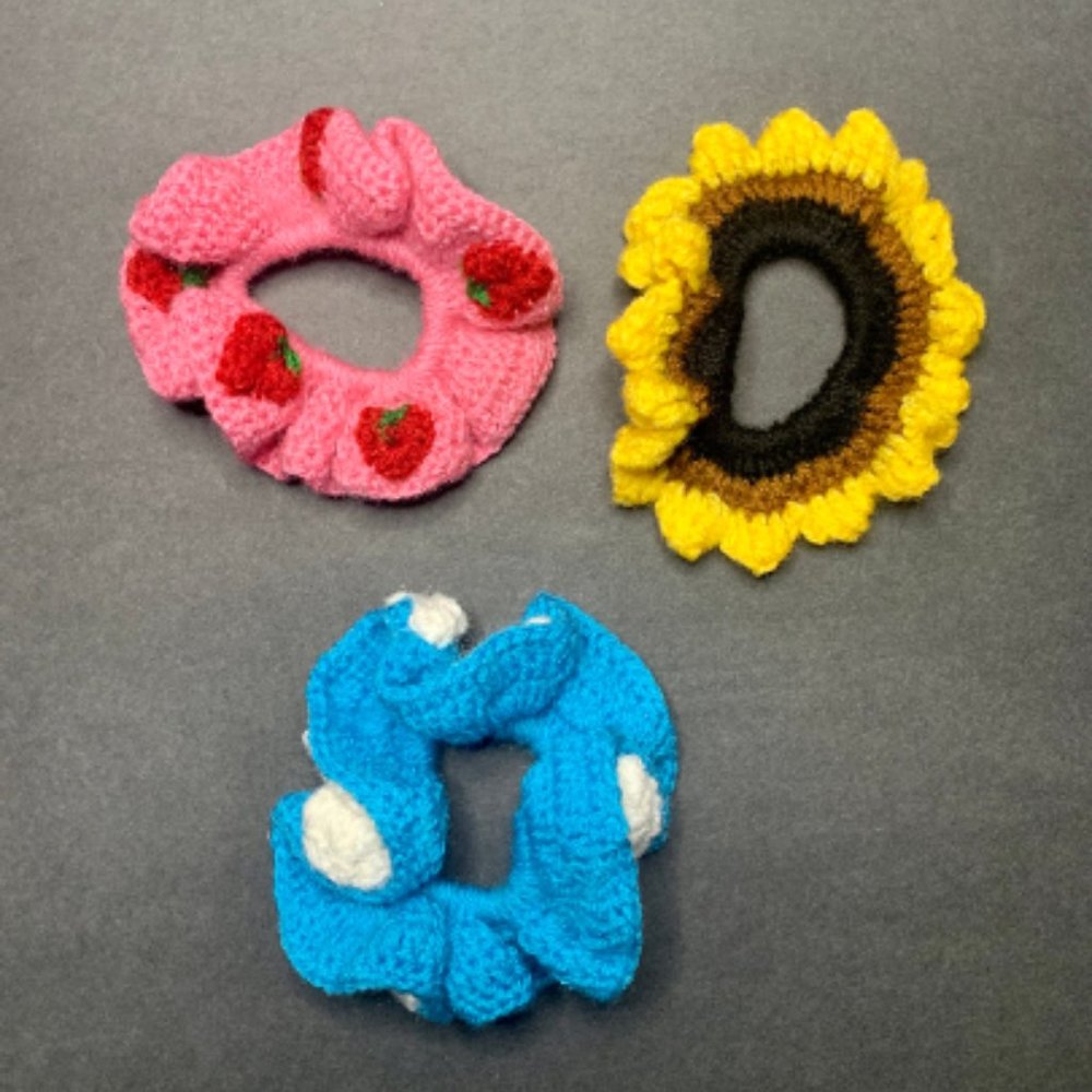 AESTHETIC SCRUNCHIE PACK (3)